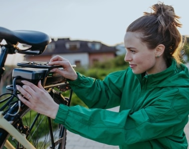 Safe and sustainable commuting with next-gen e-bikes